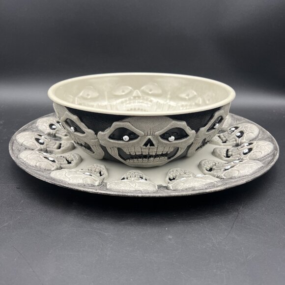 VTG 1990s Halloween Skull Candy Treat Bowl & Platter Tray Easter UnLmtd Skulls - Picture 1 of 12
